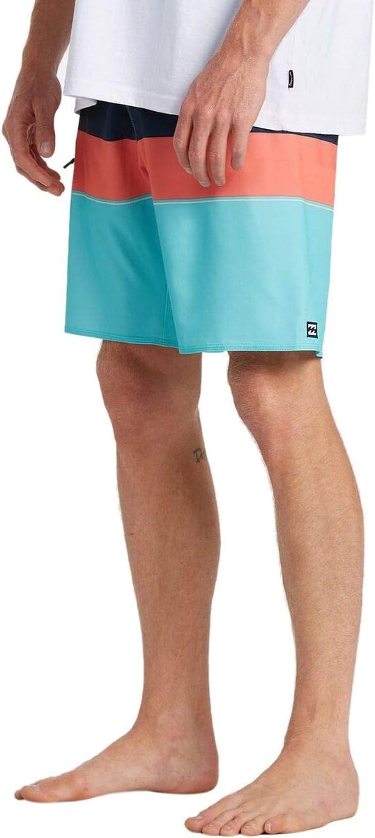 BILLABONG - - Herren Momentum Airlite Boardshort Grösse: 30 Aqua, Grösse: 30 Aqua
