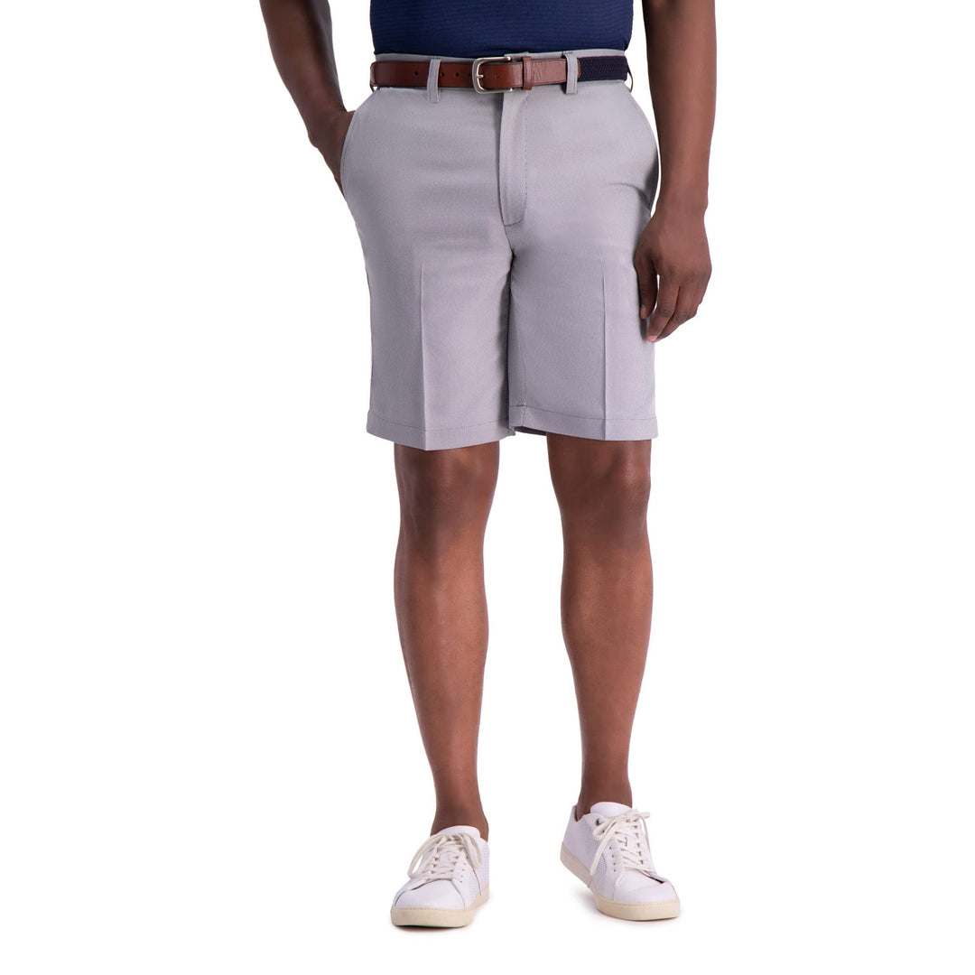 Haggar Men's Cool 18 Pro Stretch Solid Oxford Flat Front Short, 44 Dunkelgrau
