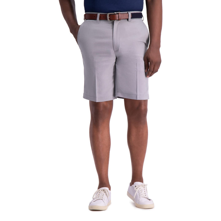 Haggar Men's Cool 18 Pro Stretch Solid Oxford Flat Front Short, 44 Dunkelgrau