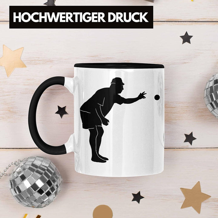 Trendation - Boule Tasse Geschenk Boule-Spieler Geschenkidee Spruch Grafik Werfender Boule Spieler (