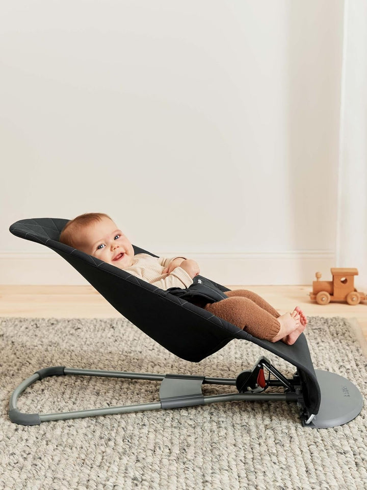 BabyBjörn Babywippe Bliss, Gewebt, Klassische Steppung, Schwarz Schwarz Gewebt, Klassische Steppung,
