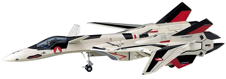 Macross Plus YF-19 Advanced Fighter 1/72 Scale