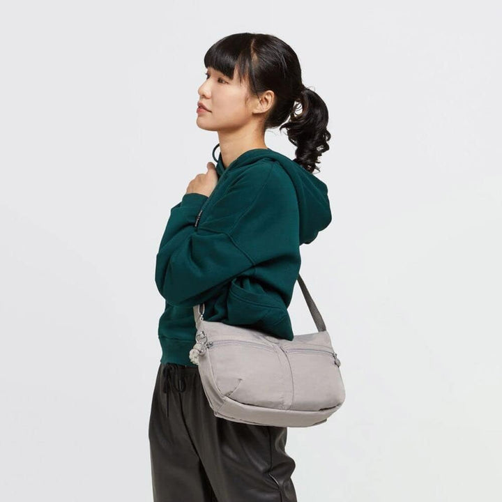 Kipling Damen Izellah Crossbody, Grey Gris, 33x23x12 cm (B x H T) EU, Grey Gris