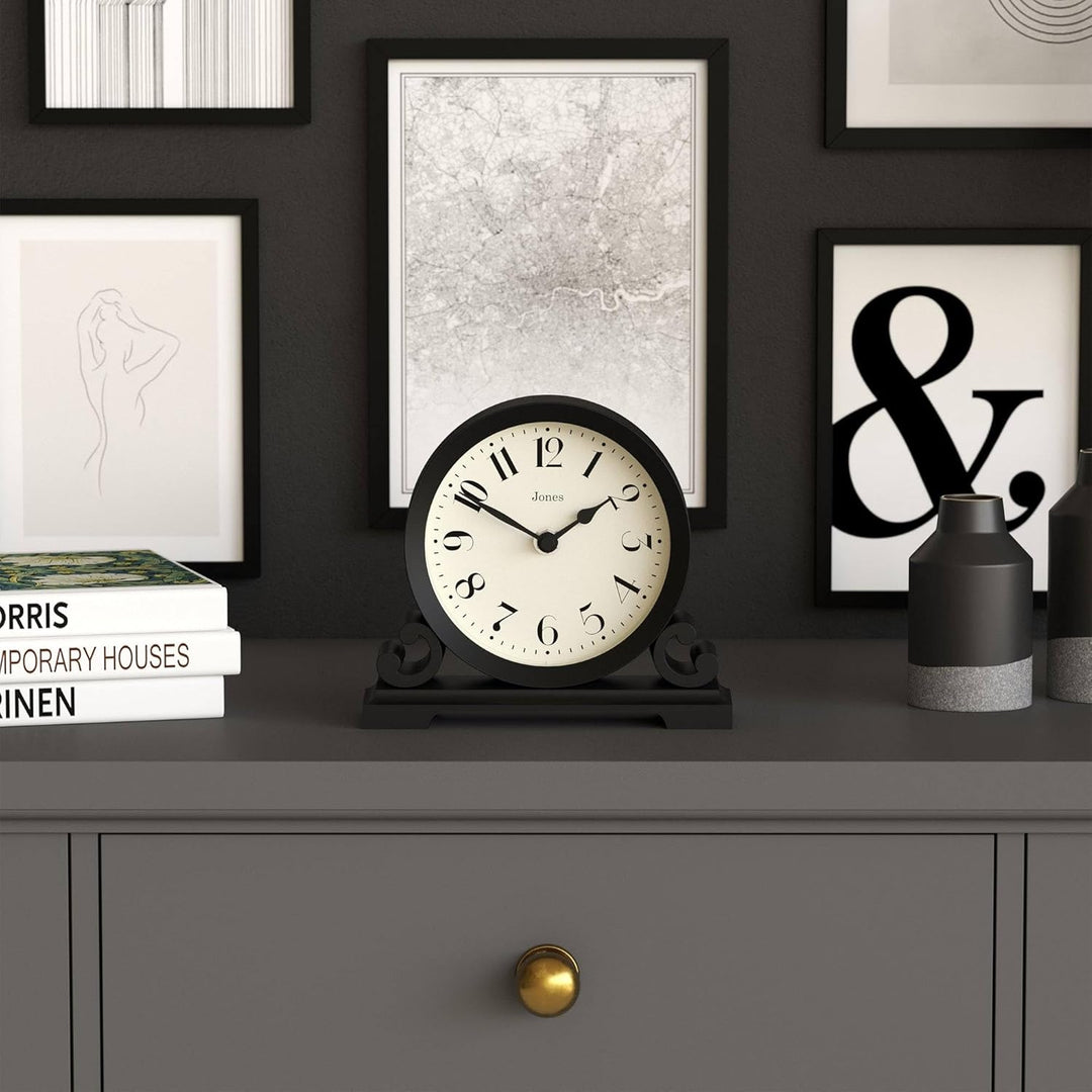 JONES CLOCKS® Saloon Tischuhr I Traditionelles DoppelIscrollIDesign I Schwarz I Zeitgenössischer kla