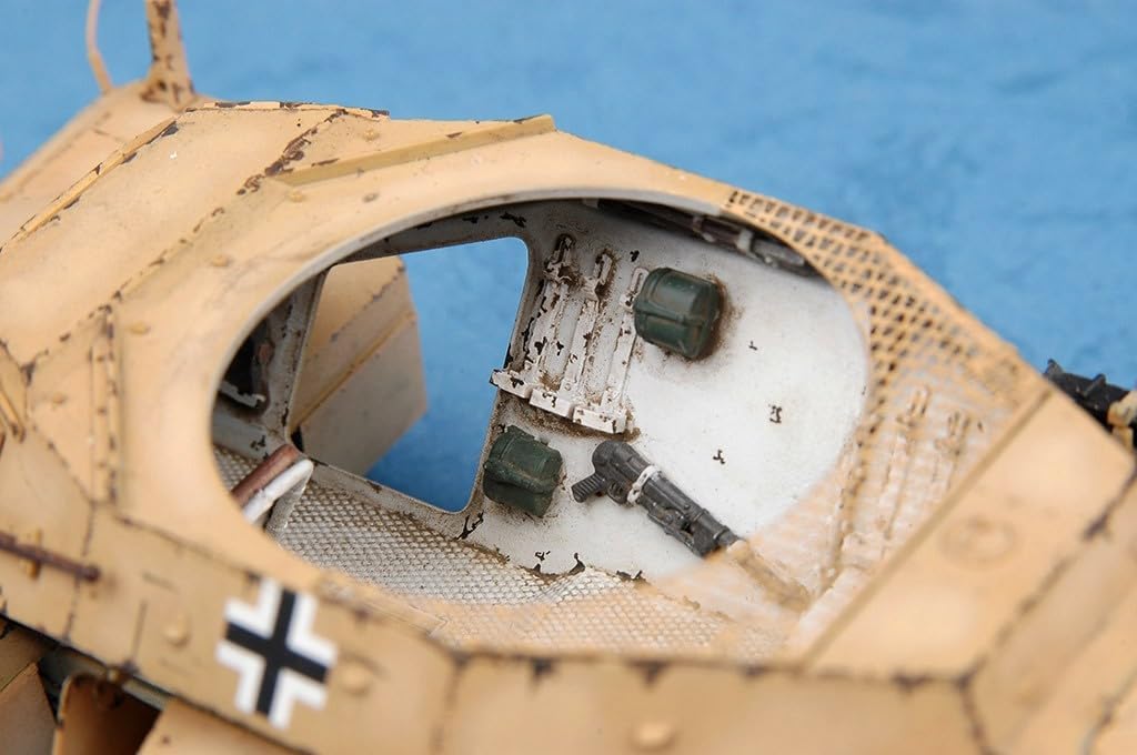 Hobby Boss 82442 Modellbausatz Sd.Kfz. 222 Leichter Panzerspahwagen 2cm