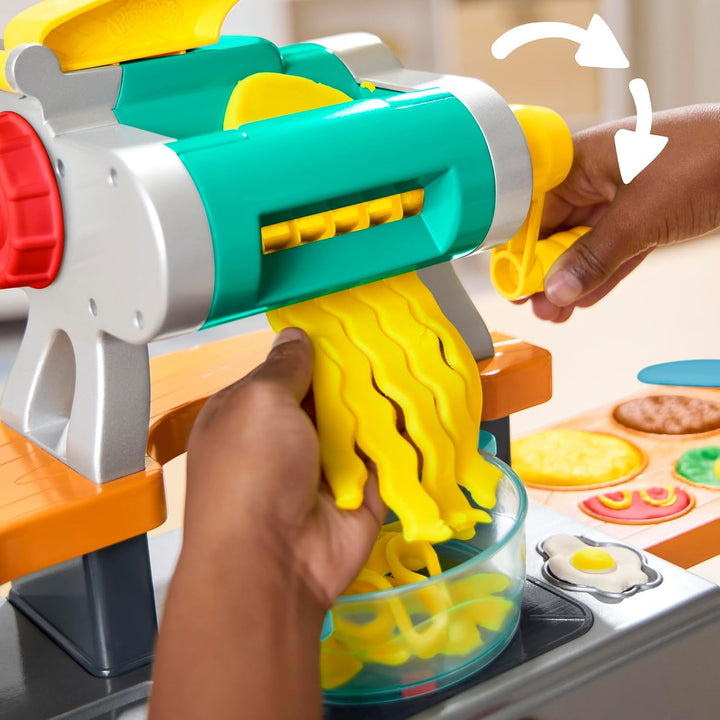 Play-Doh Brutzelspass-Küche, Spielset mit realistischen Kochgeräuschen, mehr als 25 Spiel-Snacks zum