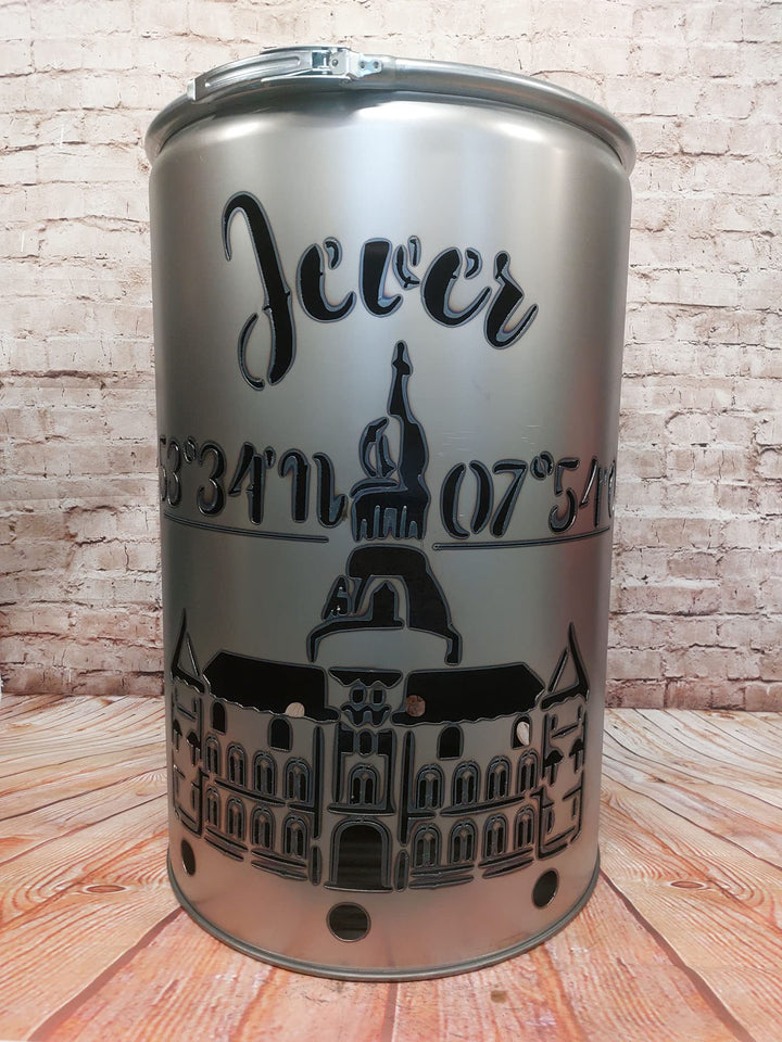 Feuertonne mit - Jever - Motiv - Gefertigt aus neuem Ölfass - Besondere Feuerstelle für Garten und T