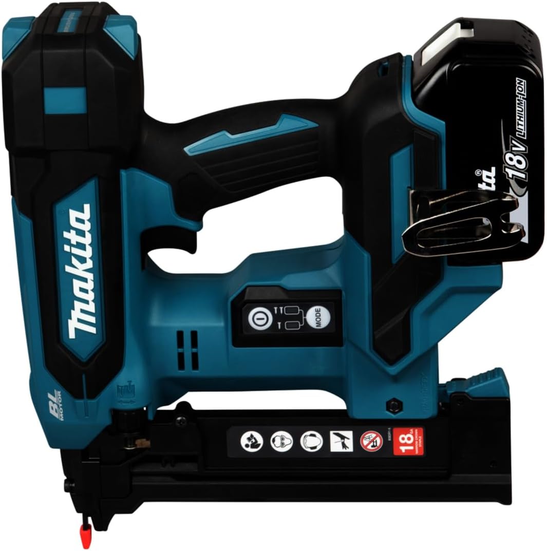 Makita DST630Z Akku-Tacker 18V