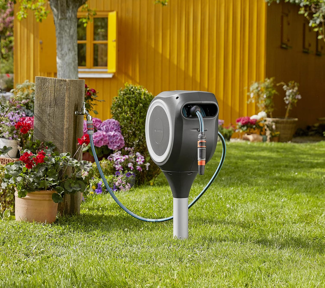 Gardena Garten-Schlauchbox RollUp M (weiss) 20 m: Schwenkbare Schlauchbox, integrierte Schlauchführu