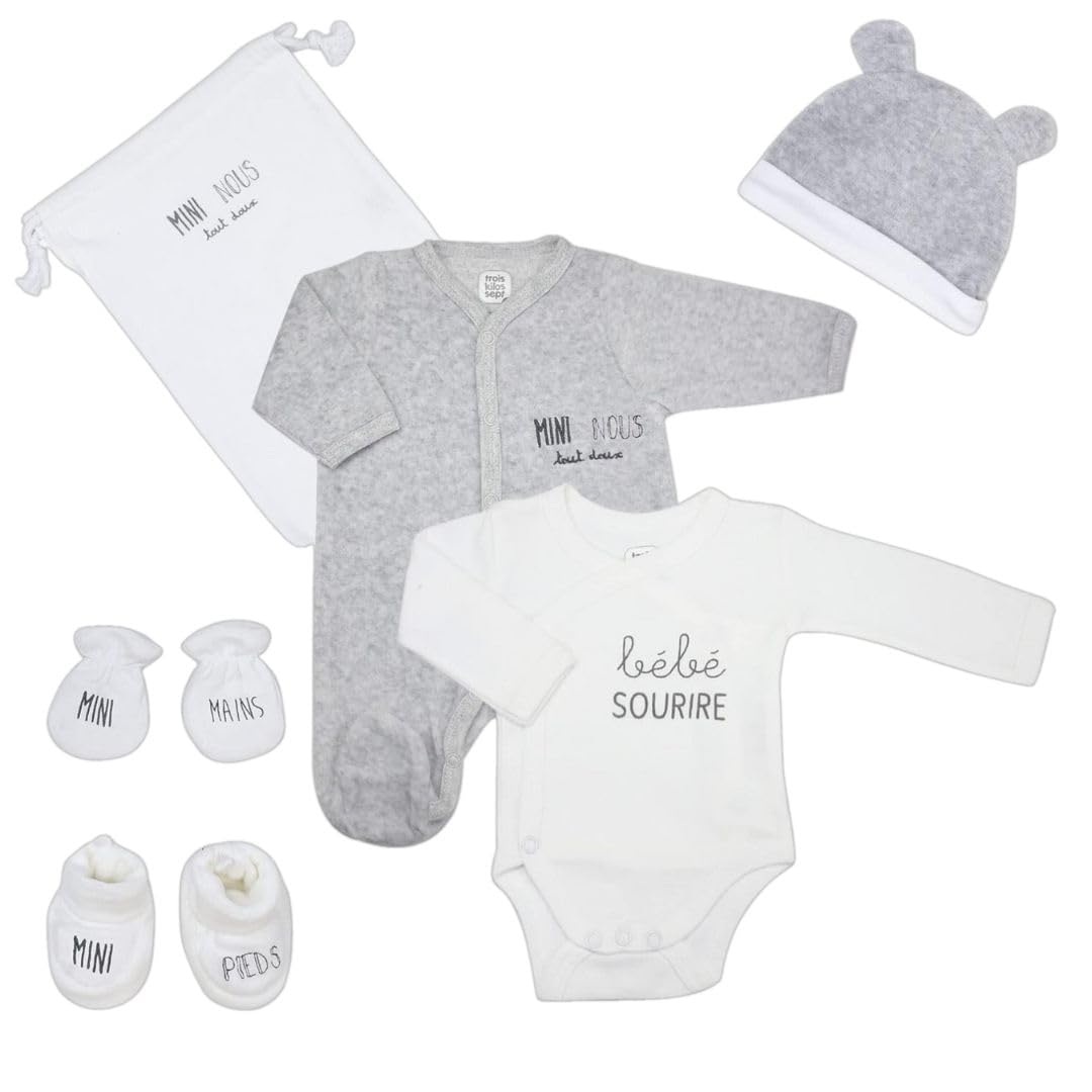 Trois Kilos Sept - Set zur Geburt, 6-teilig (Body, Mütze, Hausschuhe, Fäustchen, Tasche, Pyjama) – 0