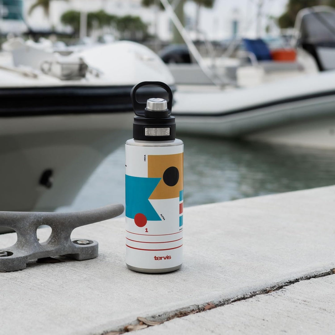 Tervis Pulverbeschichteter Edelstahl-Reisebecher, dreiwandig, isoliert, hält Getränke kalt, 900 ml,