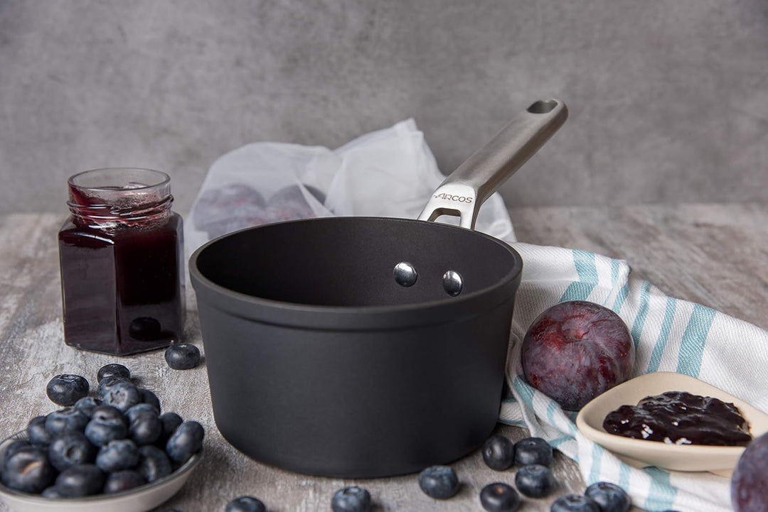 Arcos Serie Samoa | Antihaft-Kochtopf 20 cm und 2,6 L | Geschmiedetes Aluminium | Geeignet für jede