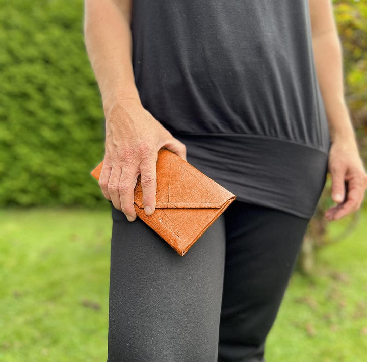NELUHA Geldbörse Clutch aus Teak Blättern, vegan nachhaltig Leder Alternative - Portemonnaie, Geldbe