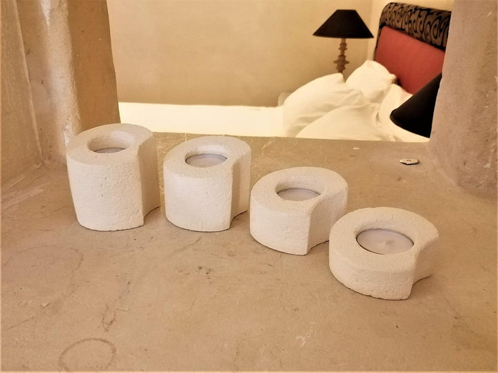 Teelichthalter Set mit 4 modernen Designs für Gastgeschenke oder Dekorationen. Handarbeit.