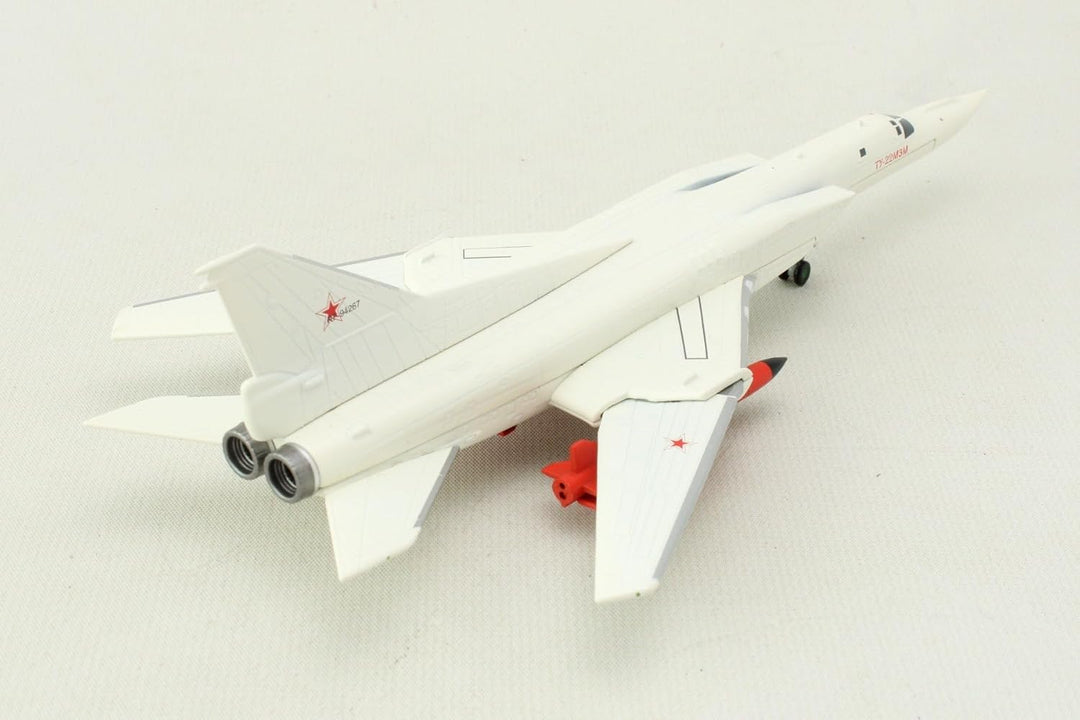 Herpa Modellflugzeug Tupolev TU-22M3M Backfire, M3M Prototype – RF-94267, Miniatur im Massstab 1:200