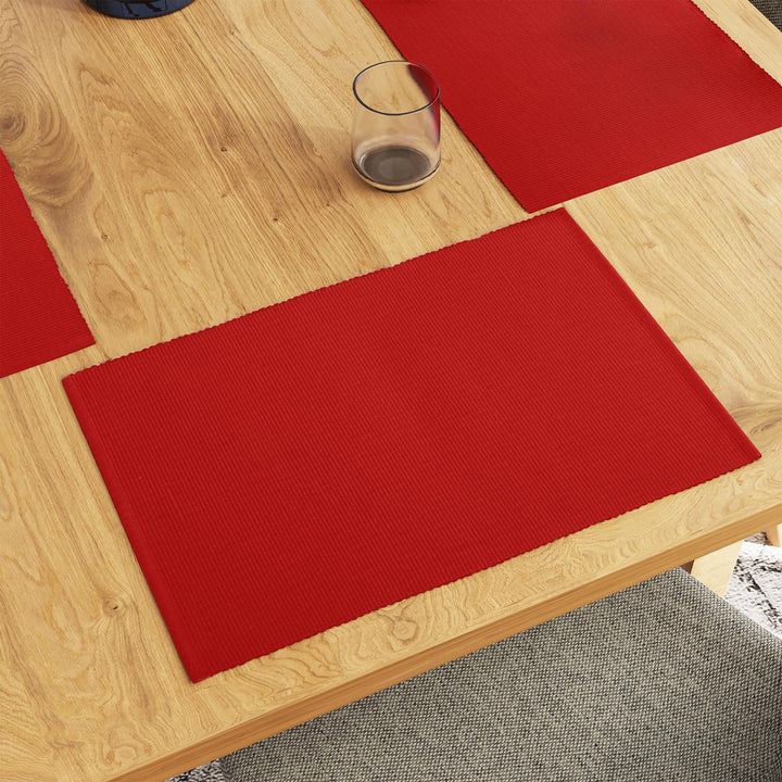 Encasa XO Platzsets Esstisch Set von 6 | Solide rot | Fein gerippte Baumwoll-Tischunterlage | Grösse