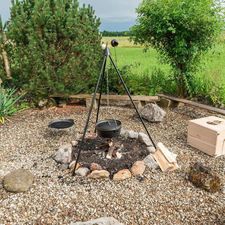 Mayer Barbecue BRENNA Schwenkgrill Set, Dutch Oven Set mit Dreibeinständer, Dutch Oven 5,5 l, Gussei