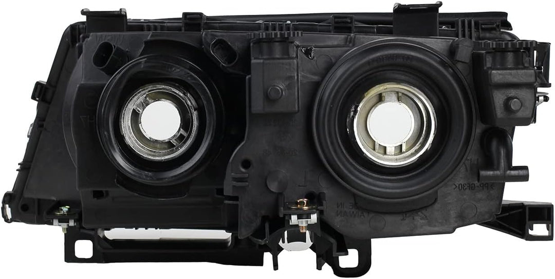 Johns, Scheinwerfer passend für BMW 3er E46 09/01-02/05 /- rechts + Leuchtmittel