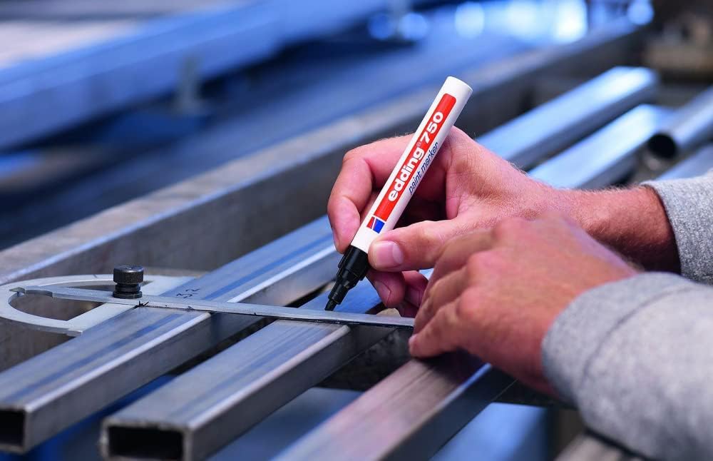 edding 750 Lackmarker - gelb - 10 Stifte - Rundspitze 2-4 mm - Lackstift zur Markierung und Beschrif