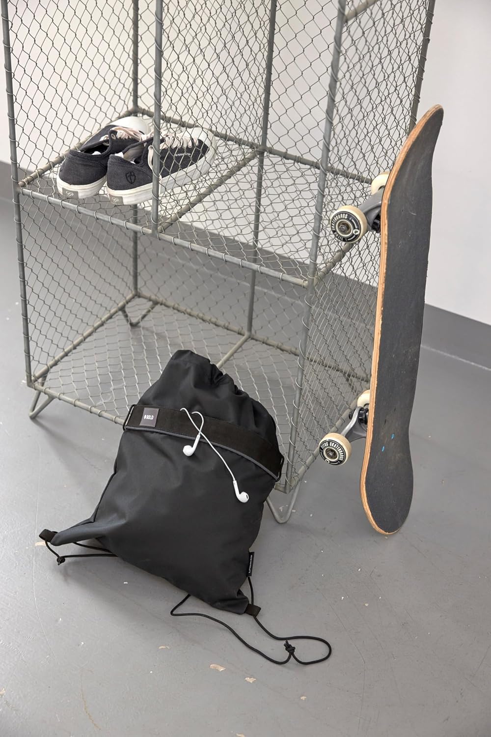BOLD Lässig Kinder Turnbeutel Sportbeutel mit Rucksackfunktion/School String Bag Bold black Schwarz,