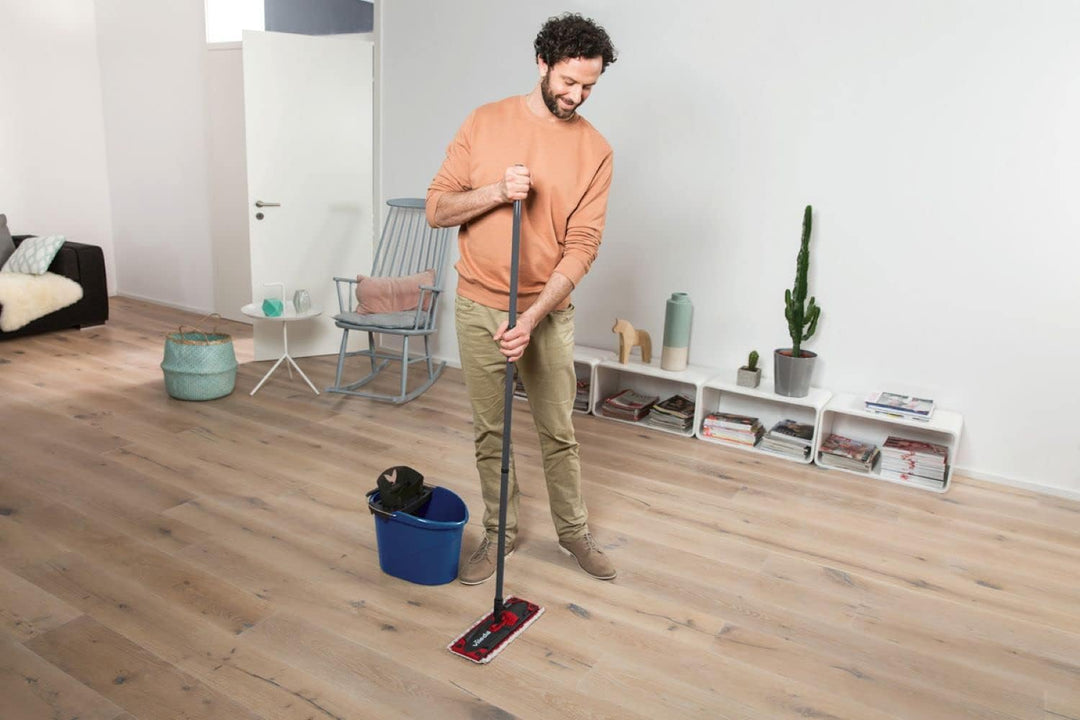Vileda ULTRAMAX 2in1 Bodenwischer Komplett Set, Wischmopp mit Stiel, Mikrofaser-Bezug und Eimer mit