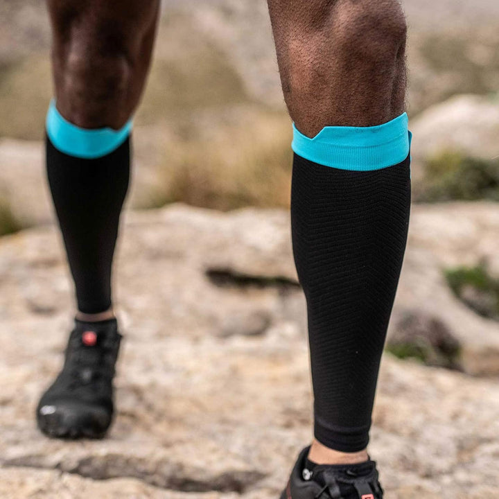 Compressport R2 Oxygen Wadenkompressoren schwarz