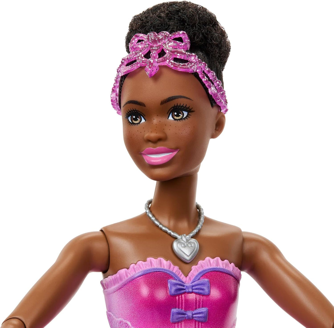 Barbie in: Der Nussknacker-Puppen, mit überraschendem Tutu-Wechsel-Effekt, Ombré-Tutu, Herzmedaillon