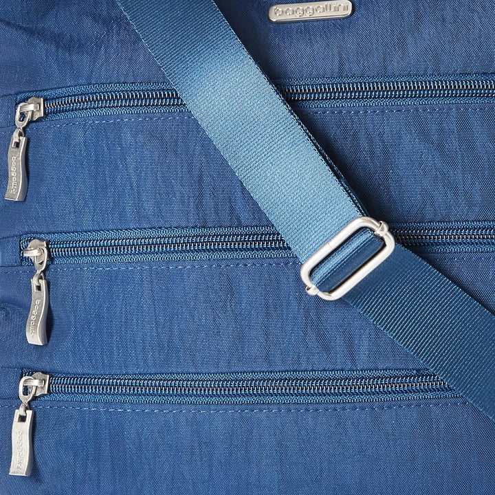 Baggallini Reise-Umhängetasche mit grossem Reissverschluss. Blau, Blau