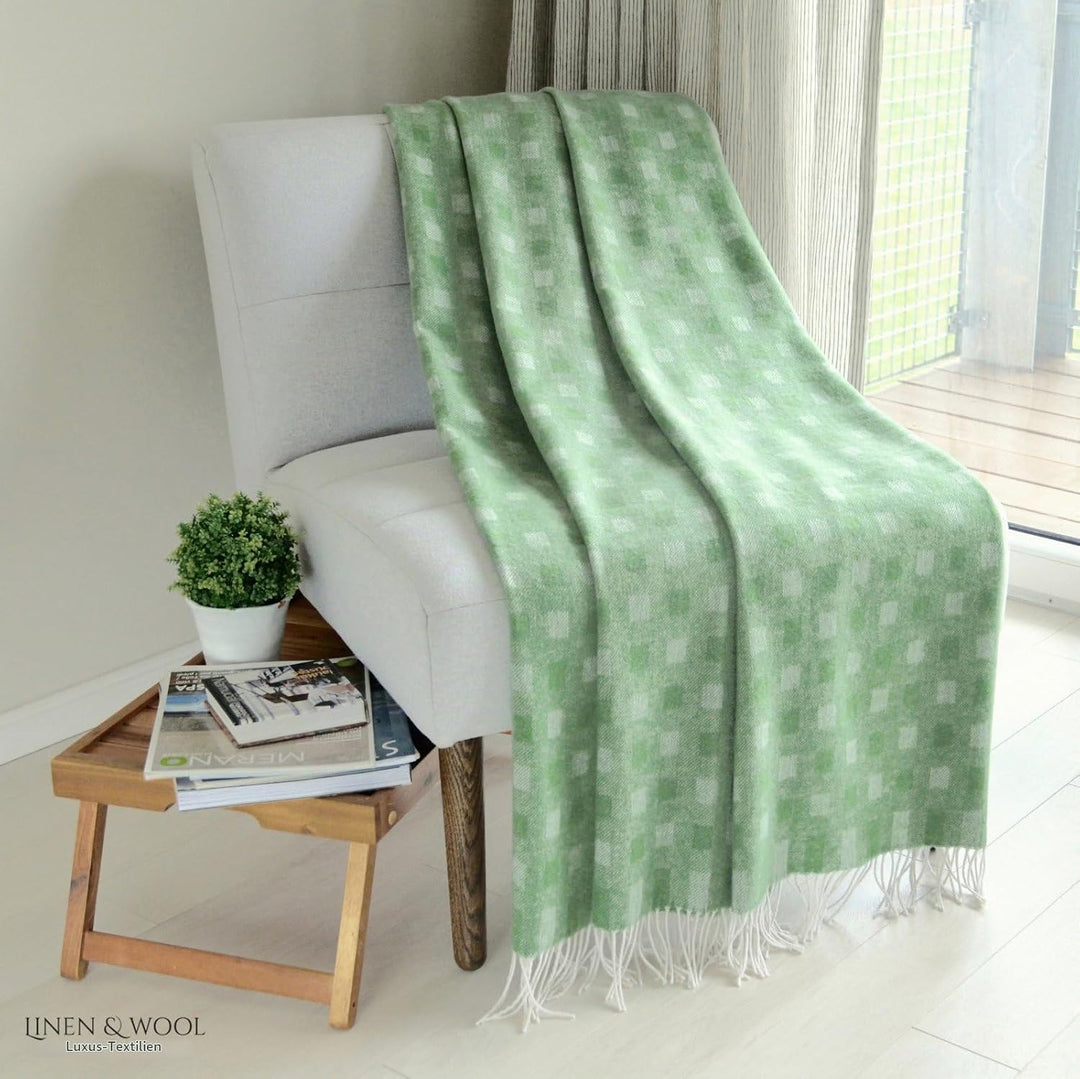 Linen &amp; Cotton Warme Decke Wolldecke Merino Wohndecke Kuscheldecke Emma mit Karomuster - 100% Weiche