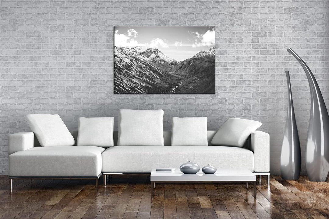 deyoli durch die Berge schlingendes Tal Effekt: Schwarz&Weiss, Format: 80x60 als Leinwandbild, Motiv