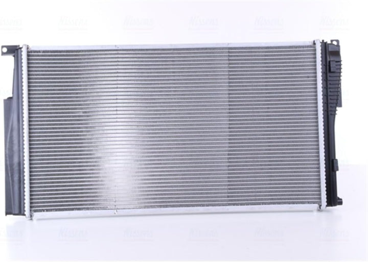 Nissens 60816 Kühler, Motorkühlung