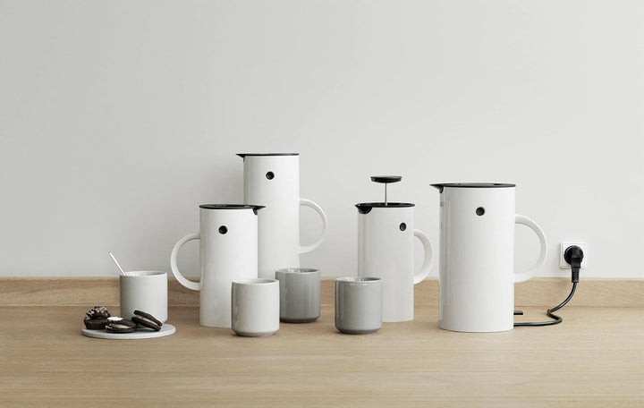 Stelton Isolierkanne EM77 - Doppelwandige Isolierkanne für heisse/kalte Getränke - Tee- & Kaffeekann
