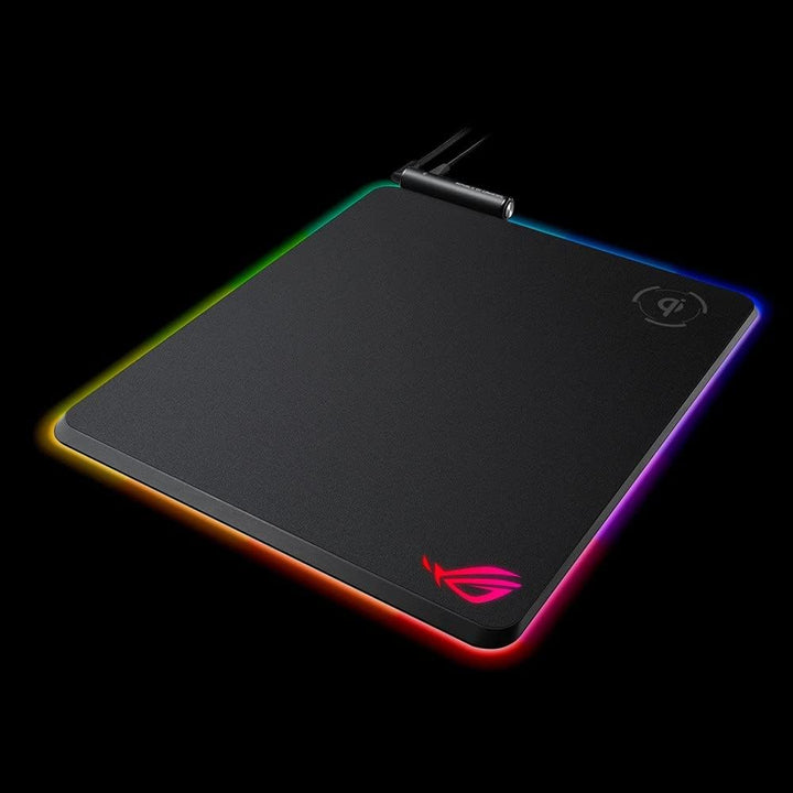 ASUS ROG Balteus QI RGB Gaming-Mauspad (drahtlose Ladefunktion, Aura Sync, USB-Passthrough, rutschfe