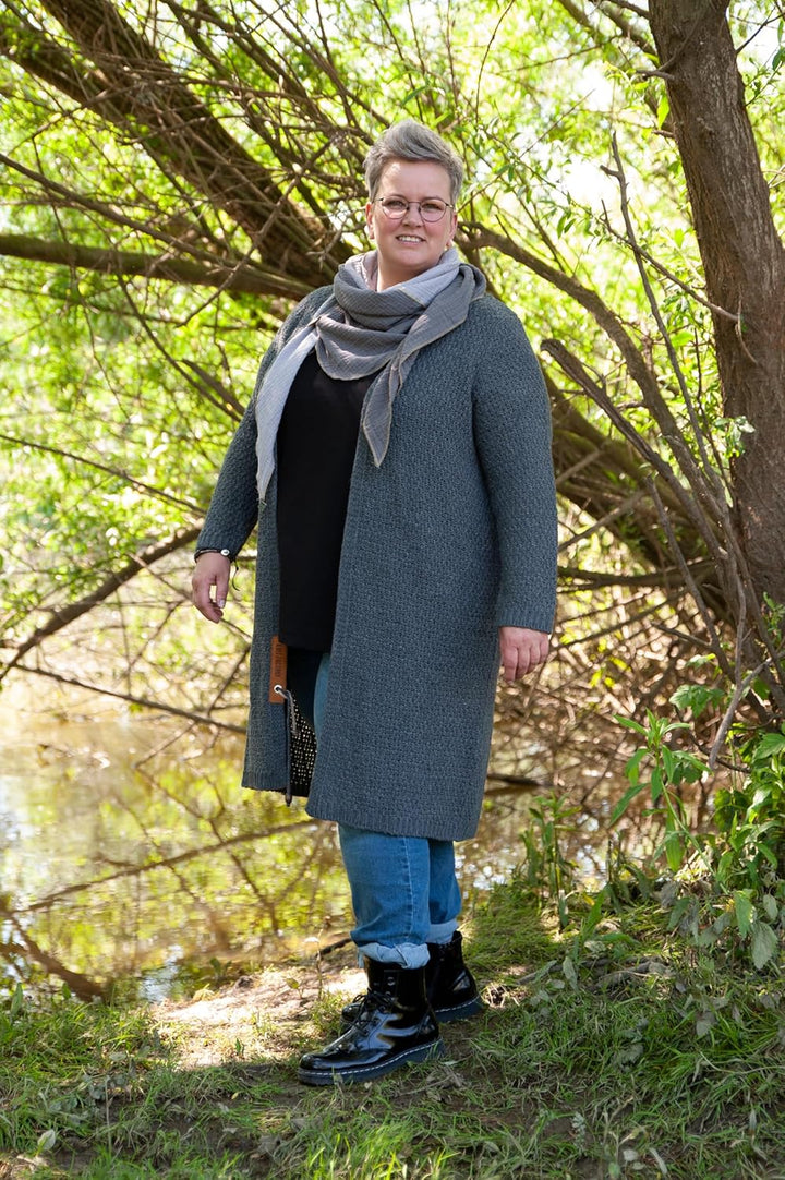 KNIT FACTORY - Fay Dreieckstuch - Fein Gewebte Damen Schal - Für Frühling und Sommer - Hochwertige Q