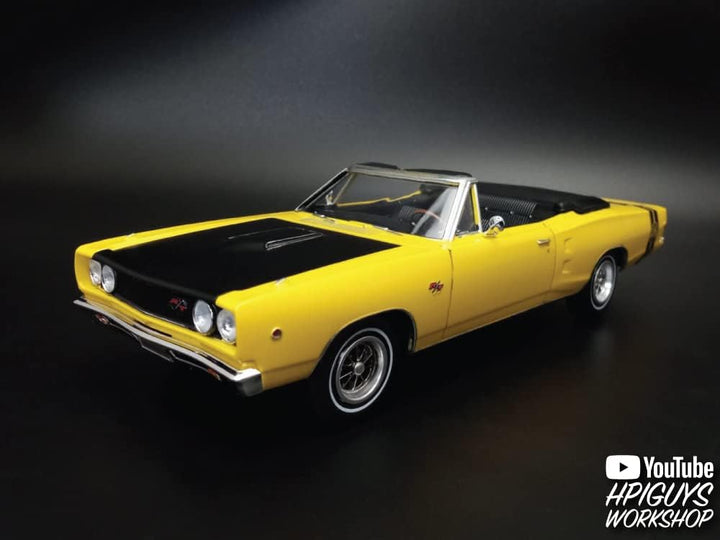 MPC 1968 Dodge Coronet Cabrio mit Anhänger im Massstab 1:25