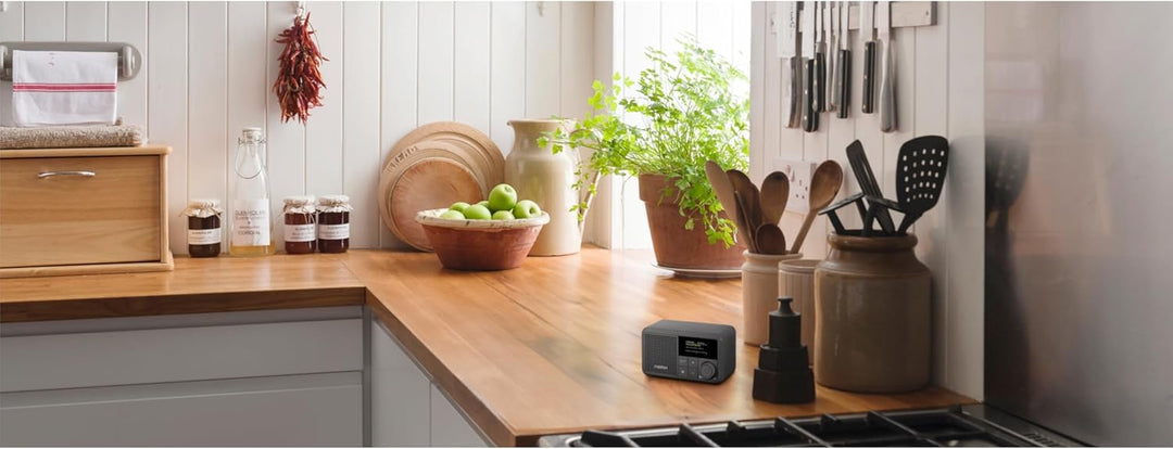 MEDION S66822 Tragbares Mini DAB+ Radio mit Bluetooth (Akku, dimmbares Farbdisplay, Teleskopantenne,