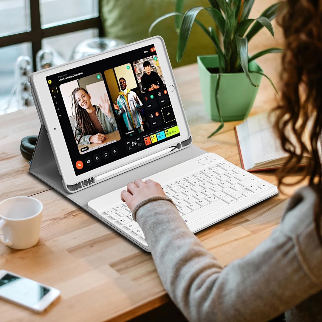 Hülle mit Tastatur für iPad 9. / 8. / 7. Generation 10,2 Zoll 2021/2020/2019, Bluetooth Magnetisch Q