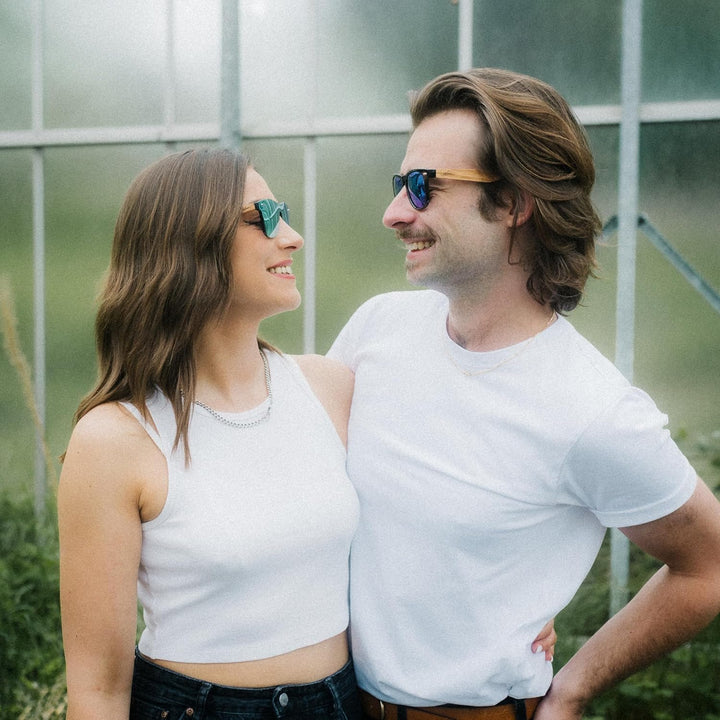 Sonnenbrille Herren und Damen Holz Polarisiert UV400 mit Holzbügeln und Brillenetui aus Kork Ebony B