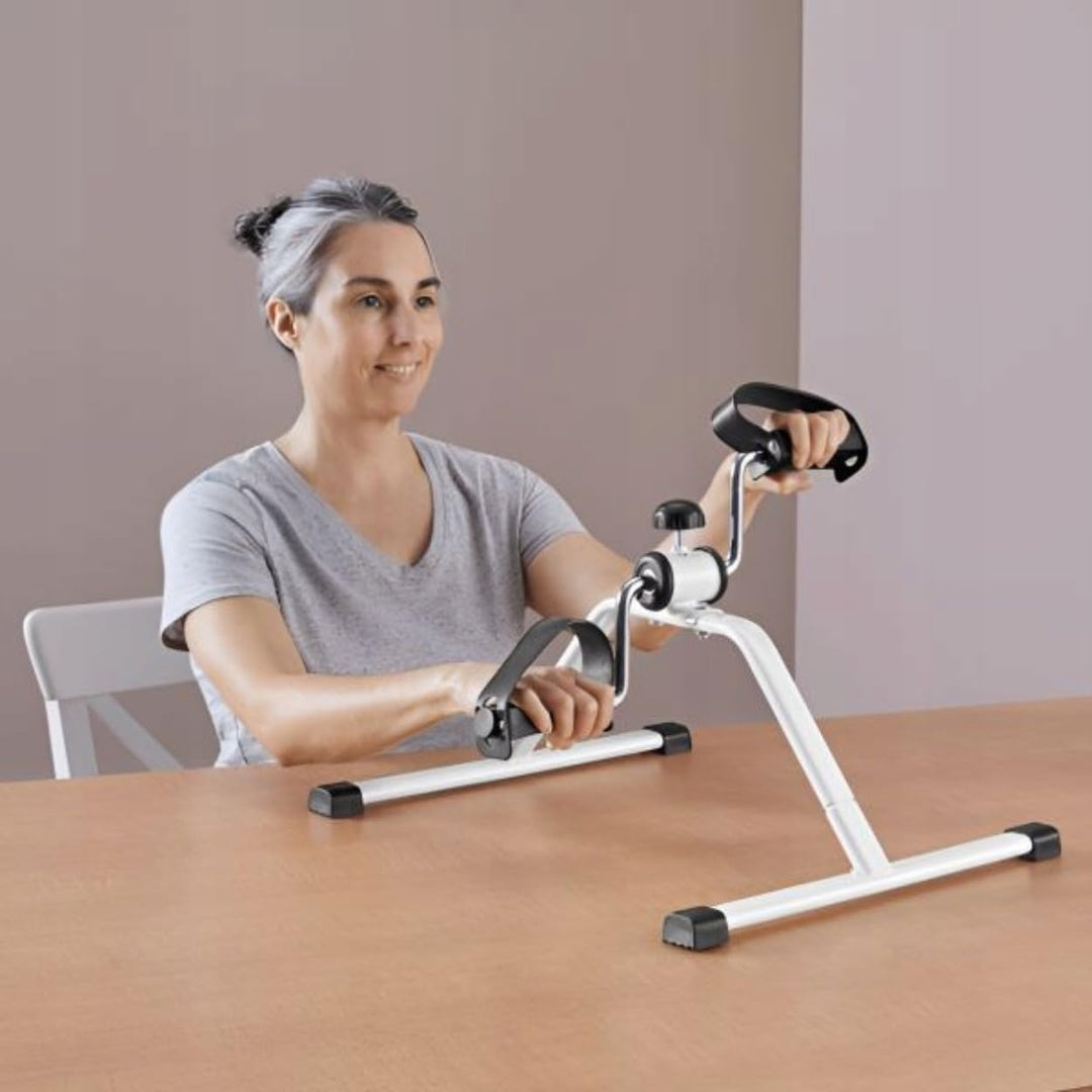Mini Heimtrainer Pedaltrainer – Arm- & Beintrainer für Zuhause, leiser Reha Trainer, kompakt für Bür