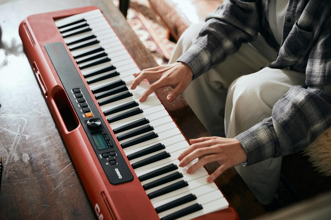 Casio Casiotone CT-S200RD, tragbare Tastatur mit 61 Tasten, USB, Rot