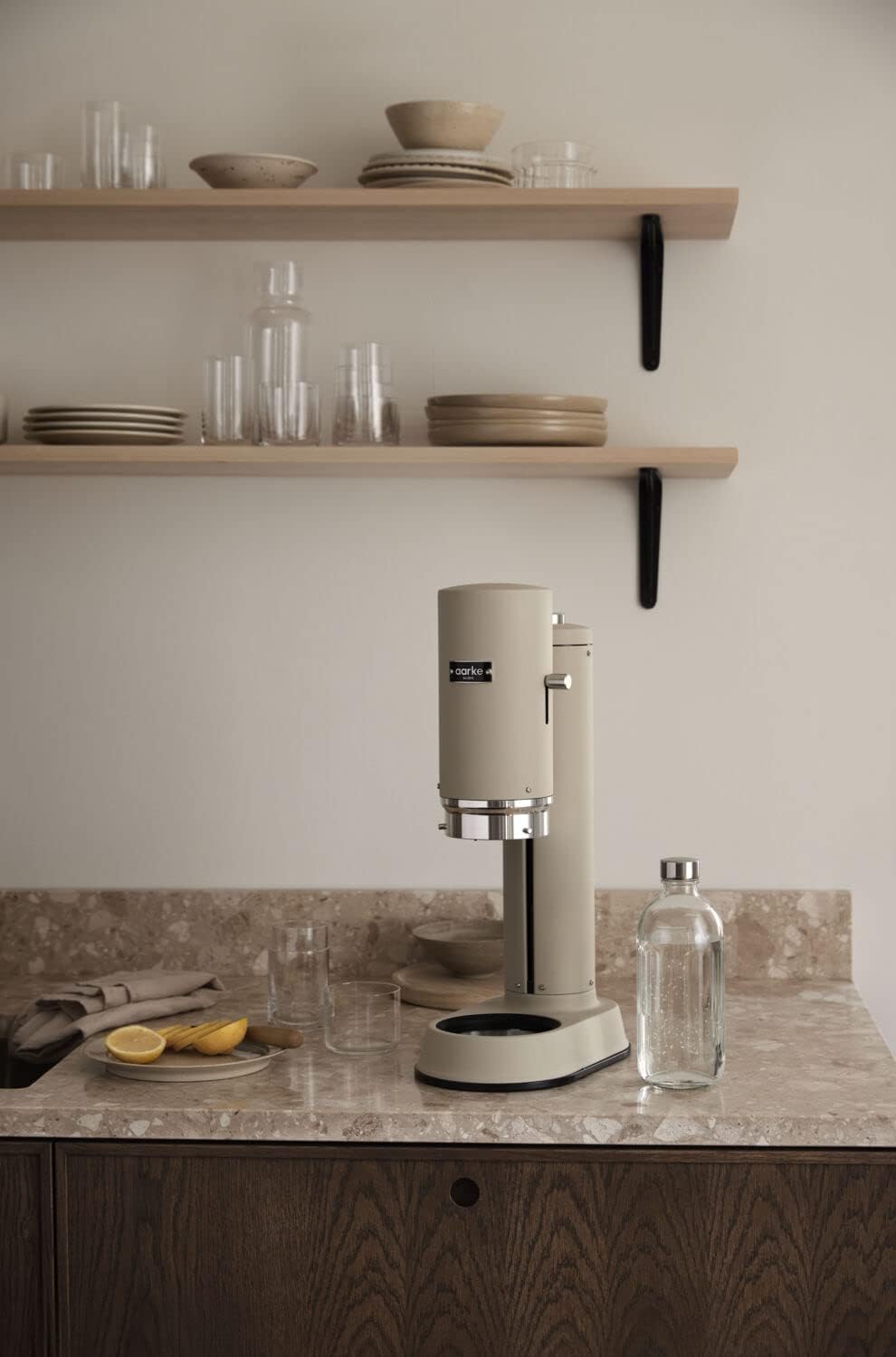 Aarke Carbonator Pro, Wassersprudler mit Glasflasche, Sand Finish, Sand