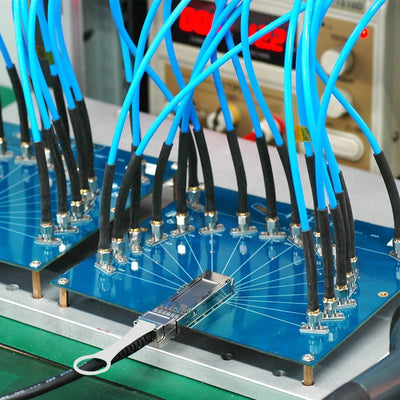 40G QSFP+ to 4xSFP+ Breakout DAC - 40GBASE-CR4 Passive Direct Attach Copper Twinax QSFP to SFP Cable