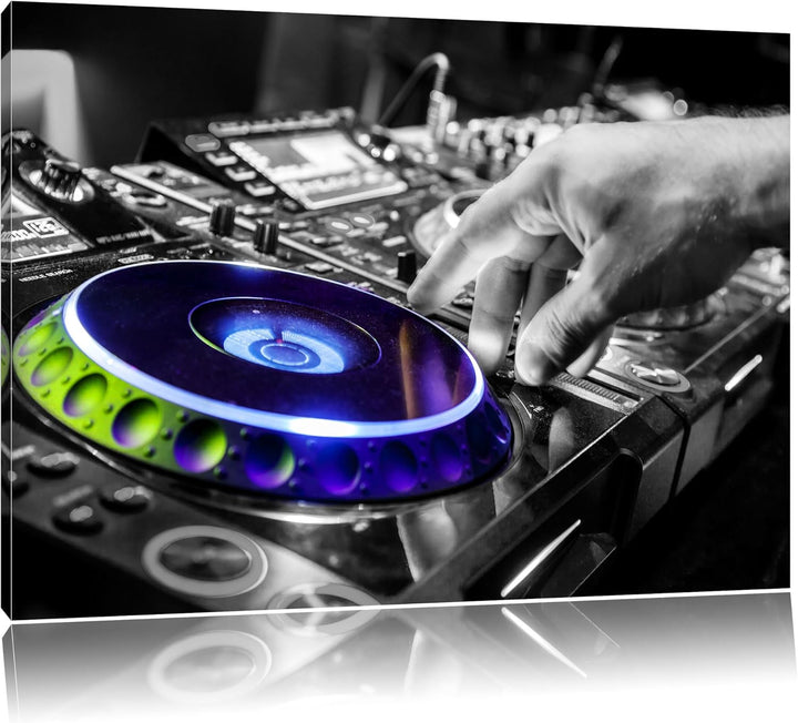 DJ bei der Arbeit am Plattenteller schwarz/weiss Format: 100x70 auf Leinwand, XXL riesige Bilder fer