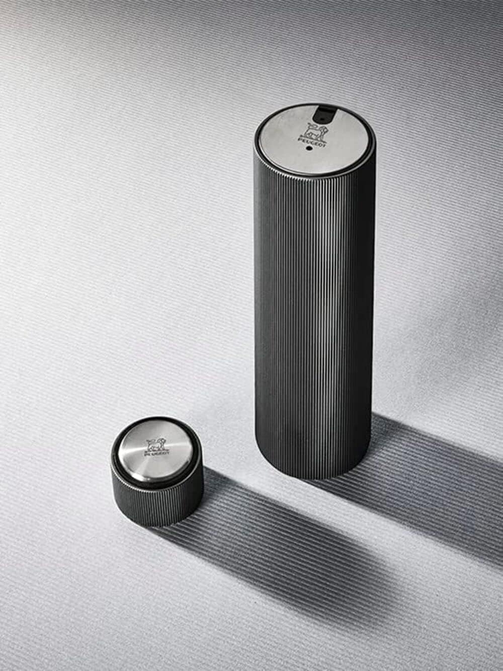 PEUGEOT - Line Reverse - Wiederaufladbarer elektrischer Korkenzieher aus Aluminium - 100% automatisc