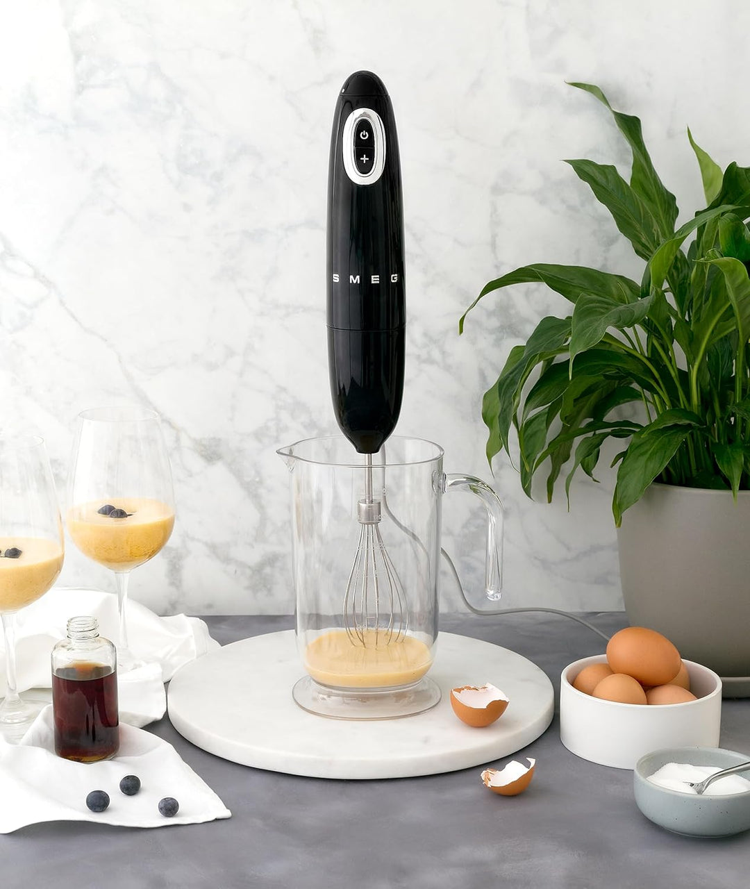Smeg, HBF11BLEU Stabmixer, Turbo-Funktion und Flowblend-Schneidesystem, mit rutschfestem Griff, inte
