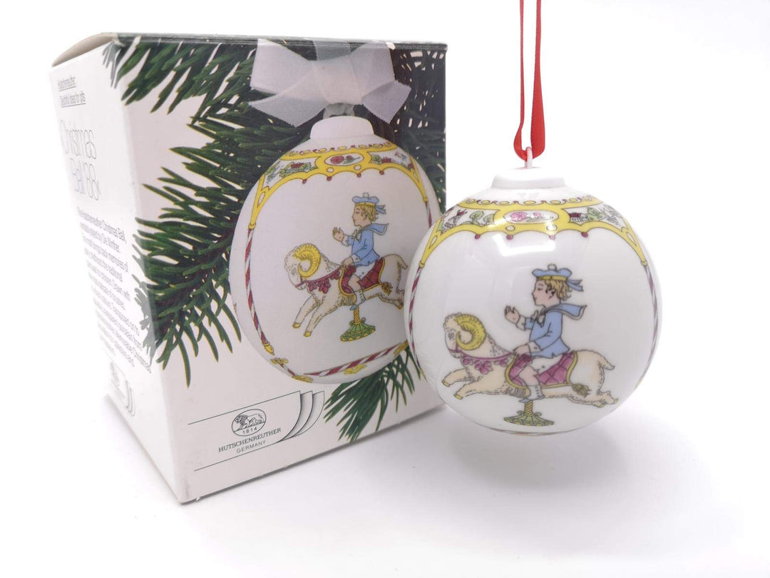 Hutschenreuther Weihnachtskugel 1988 Kinder-Karussell, mit Originalverpackung, Porzellankugel Kugel