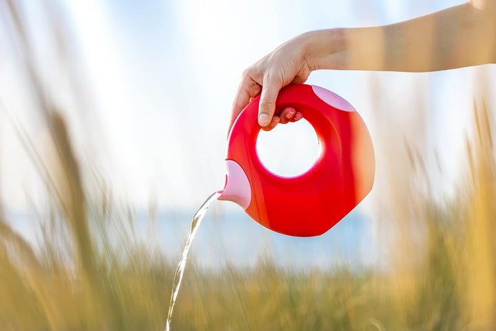 QUUT Cana Large 1L Kinder Giesskanne - Vielseitiges Badespielzeug und Gartenarbeit-Spielzeug, Ideal