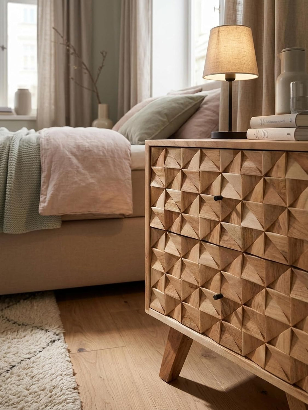KADIMA DESIGN Handgefertigtes Nachtkästchen aus Massivholz, moderner Landhaus-Stil, 2 Schubladen