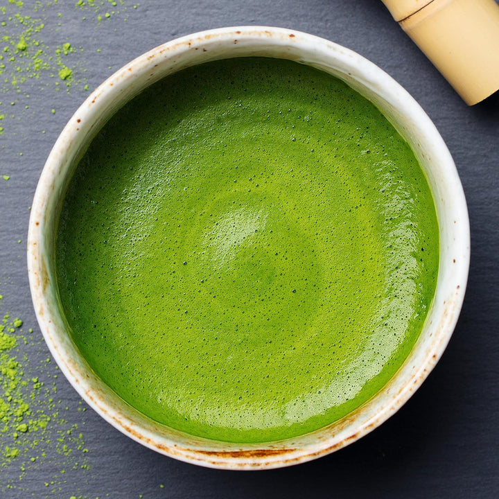 Goodwei Matcha Set mit Matcha Besen, Matcha Schale, Besenhalter aus Keramik und BIO Matcha Tee aus J