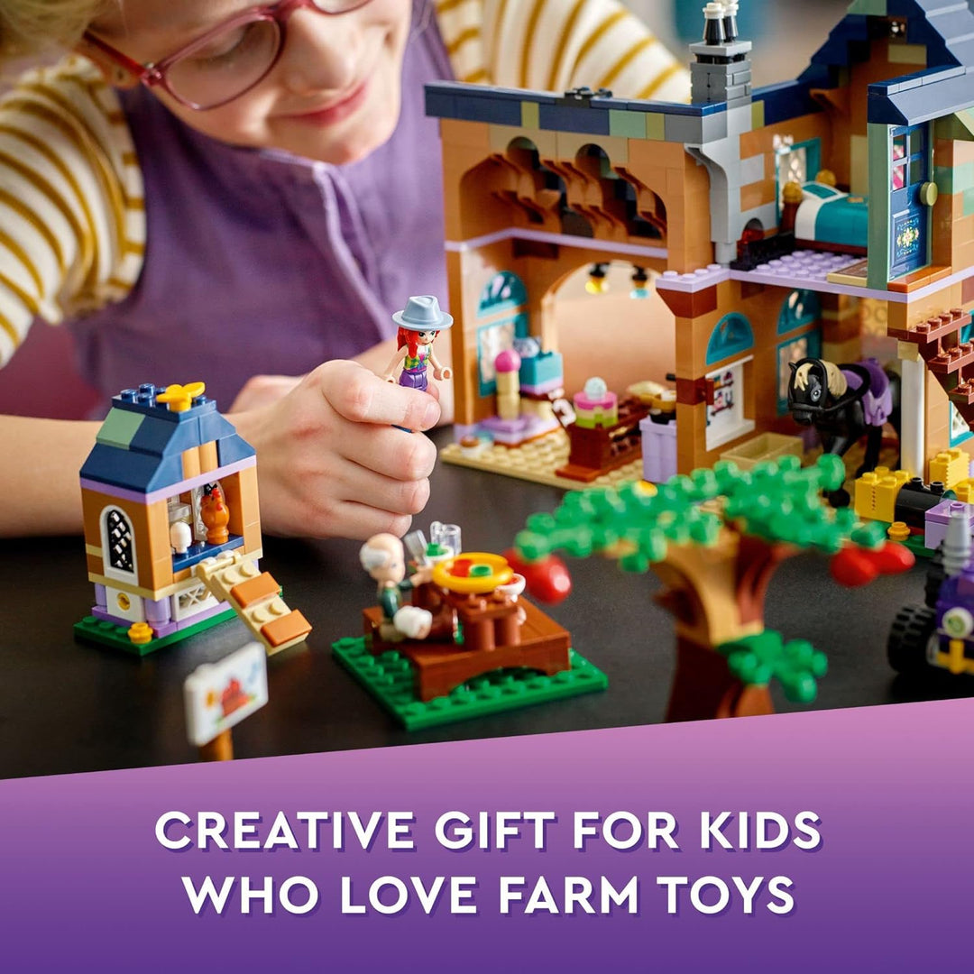 LEGO Friends Organic Farm 41721 Farmyard Building Toy Set for Girls, Boys, and Kids Ages 7+ (826 Pie